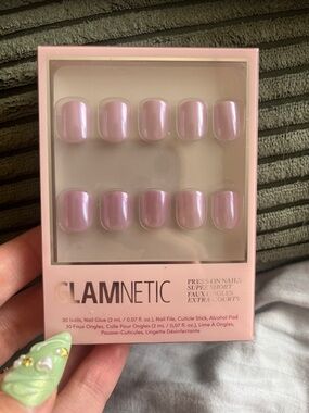 Glamnetic super short press on nails in purple pixie